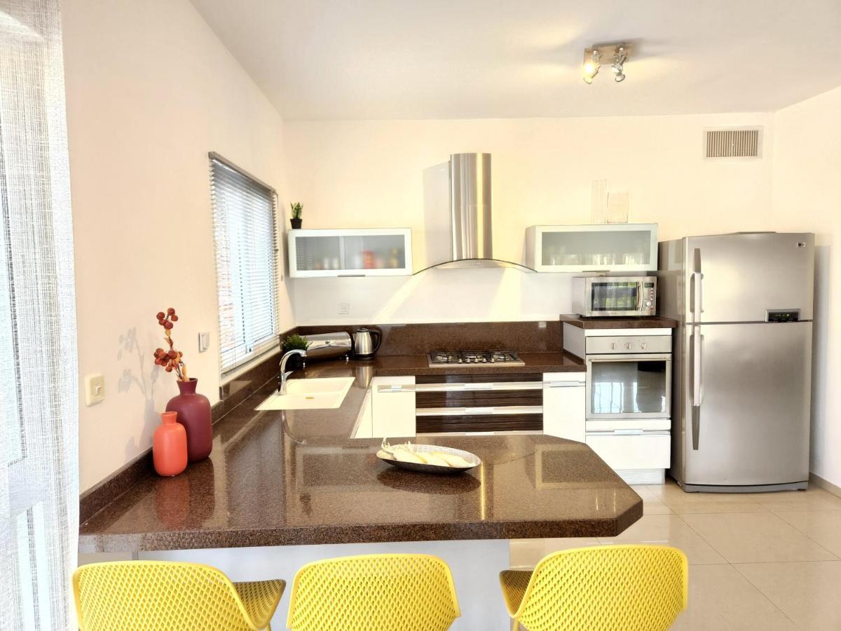 Melony Apartments Al Hyam เอลัต ภายนอก รูปภาพ